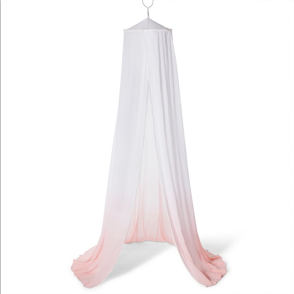 Dip dye bed canopy pink
